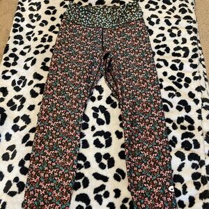 Nike Dri-Fit floral leggings, size Small